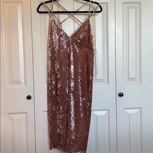 🤩SALE🤩Crushed Velvet Midi Dress